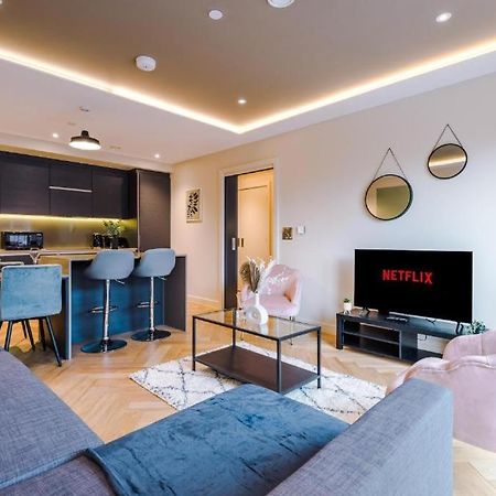 Exquisite Central York Abode Sleeps 6! 외부 사진