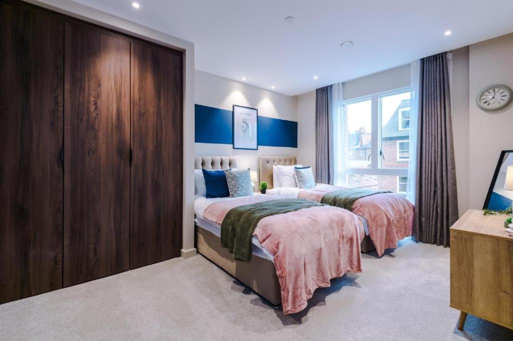 Exquisite Central York Abode Sleeps 6! 외부 사진