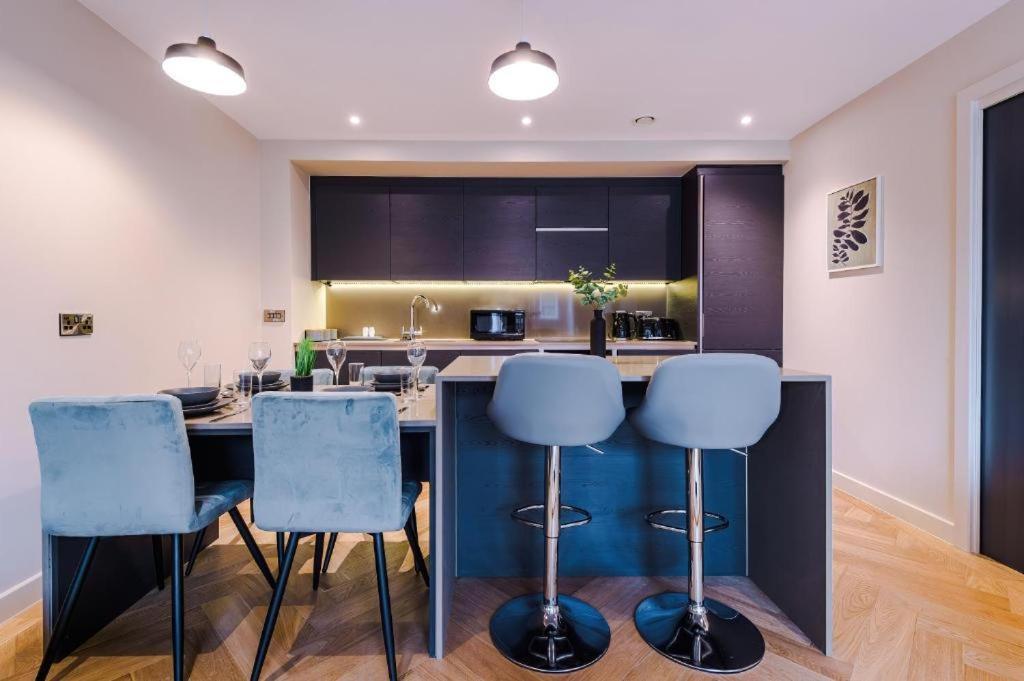 Exquisite Central York Abode Sleeps 6! 외부 사진