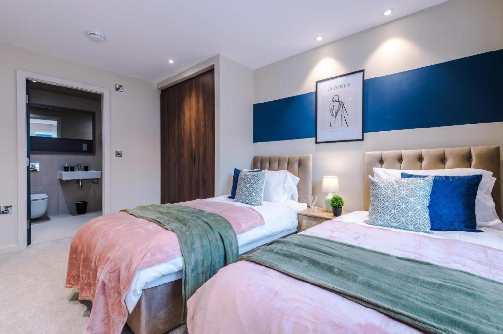 Exquisite Central York Abode Sleeps 6! 외부 사진