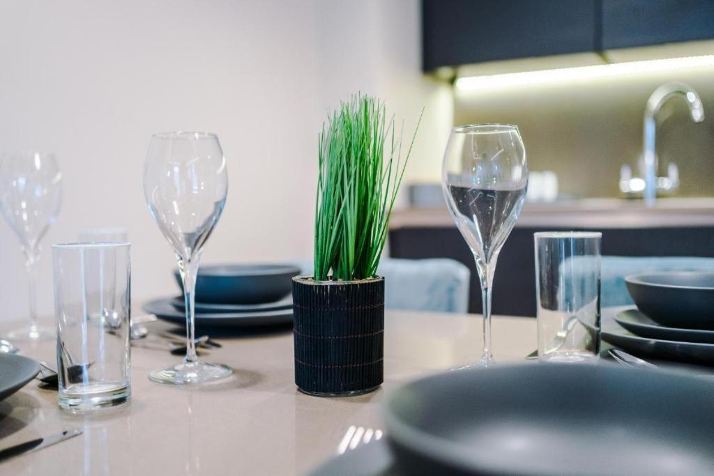 Exquisite Central York Abode Sleeps 6! 외부 사진