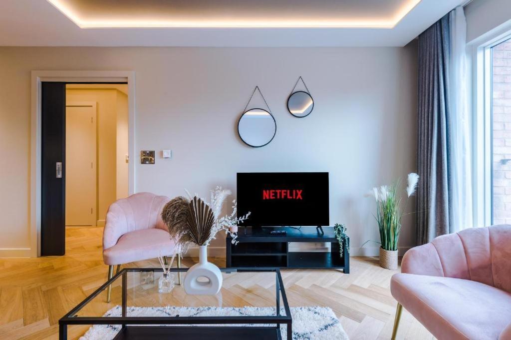 Exquisite Central York Abode Sleeps 6! 외부 사진