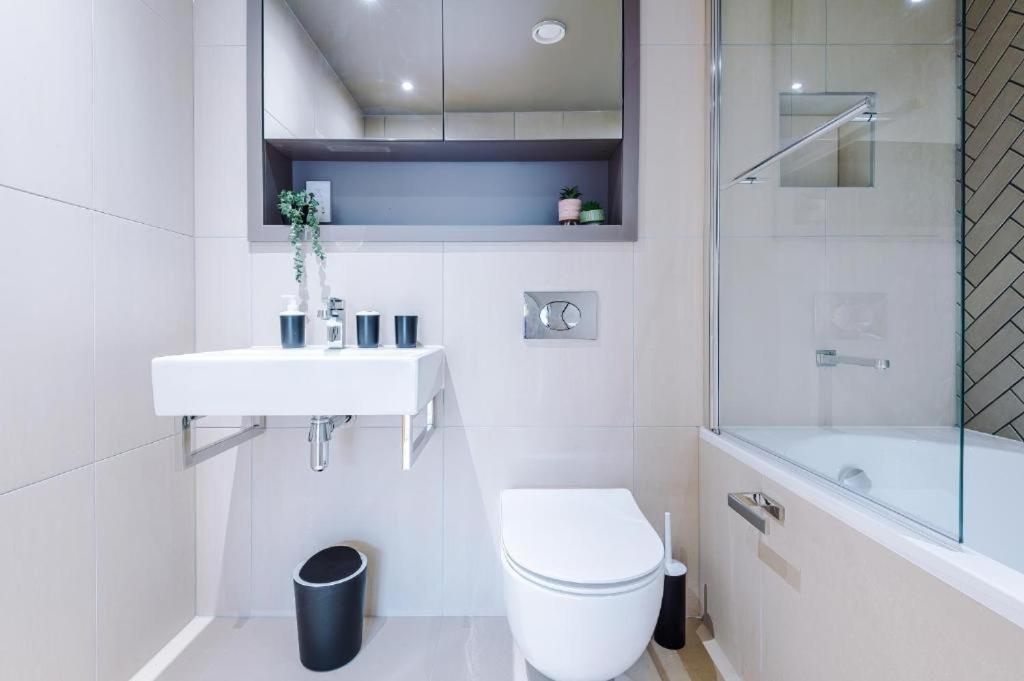 Exquisite Central York Abode Sleeps 6! 외부 사진