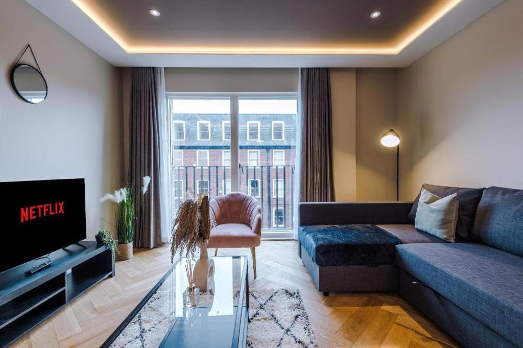 Exquisite Central York Abode Sleeps 6! 외부 사진